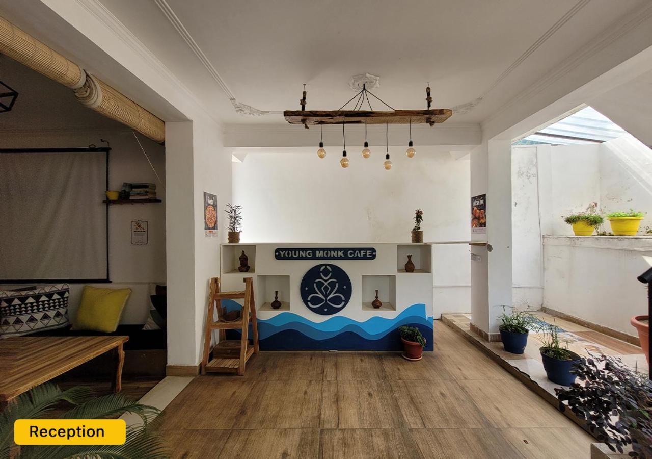 Young Monk Hostel & Cafe Dharamkot 麦罗肯机 外观 照片